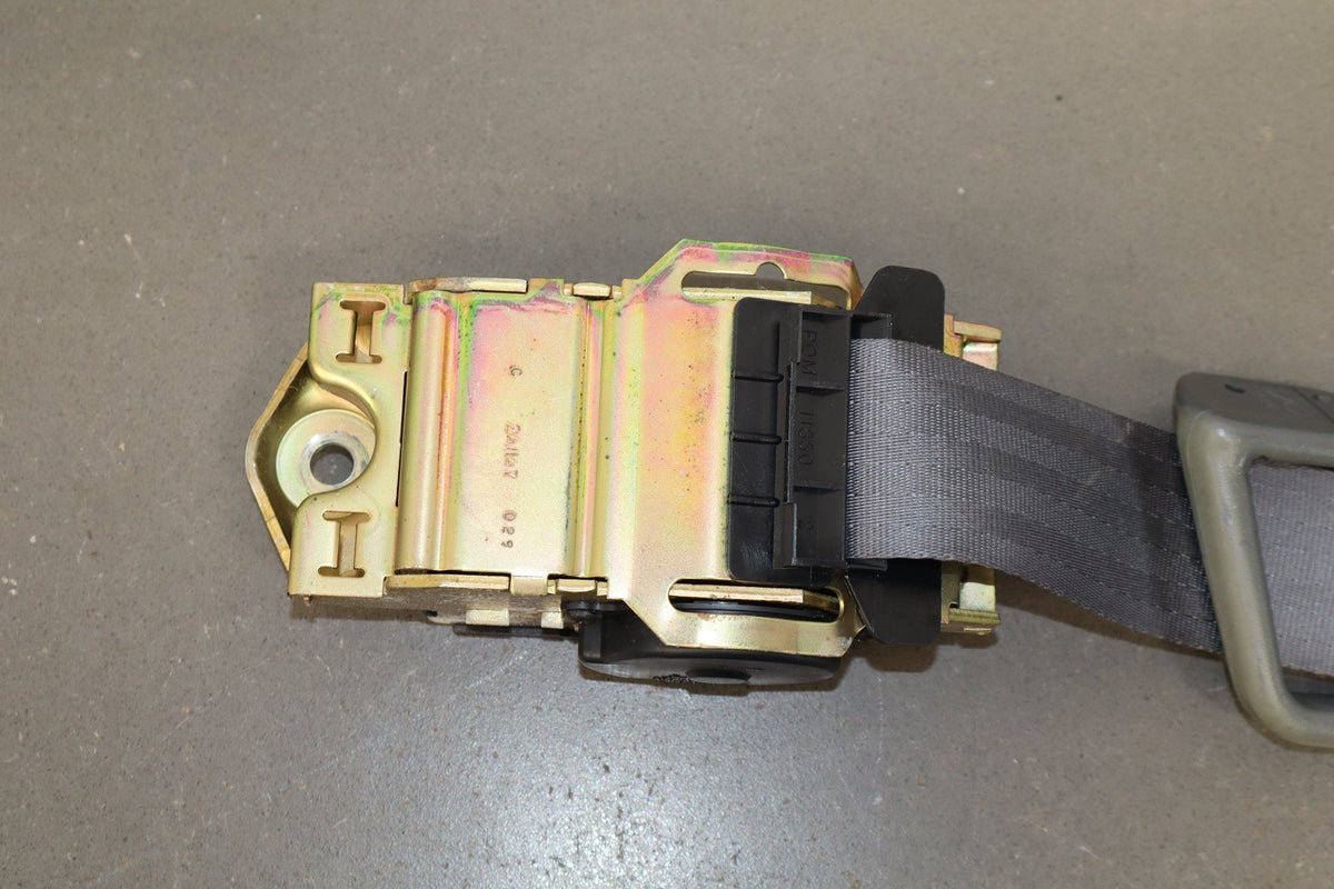 1998-2002 Pontiac Firebird Coupe - Right Front Seat Belt Gray