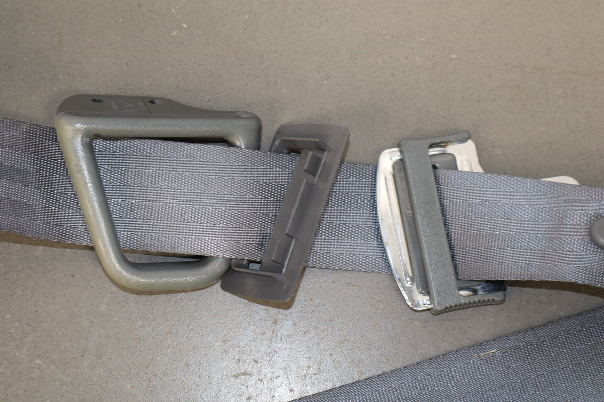 1998-2002 Pontiac Firebird Coupe - Right Front Seat Belt Gray