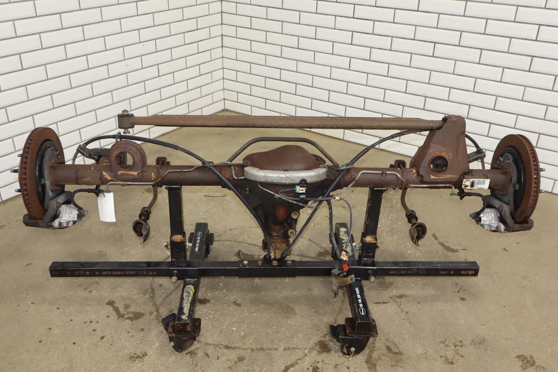 1998-2002 Pontiac Firebird Rear Axle Assembly 3.42 Open
