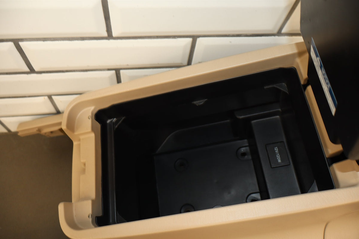 1998-2002 Toyota Land Cruiser Centre Console Oak LA40