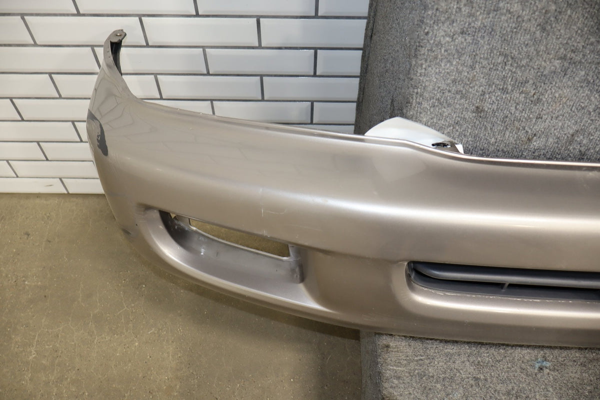 1998-2002 Toyota Land Cruiser Front Bumper White 056