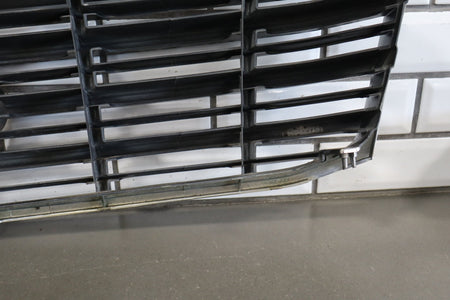 1998-2002 Toyota Land Cruiser Grille 5311160340 OEM