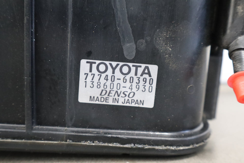 1998-2002 Toyota Land Cruiser Lexus LX470 Evaporator Canister 7774060390