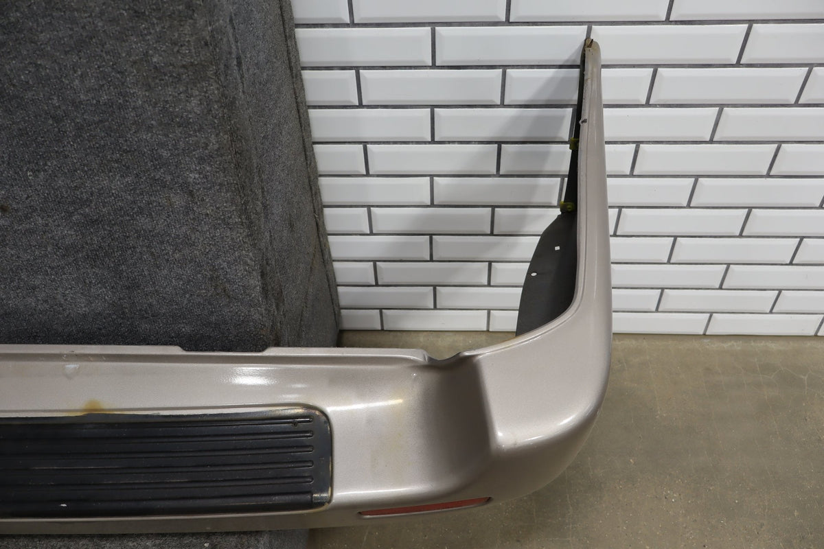 1998-2002 Toyota Land Cruiser, Lexus LX470 Rear Bumper 4M9