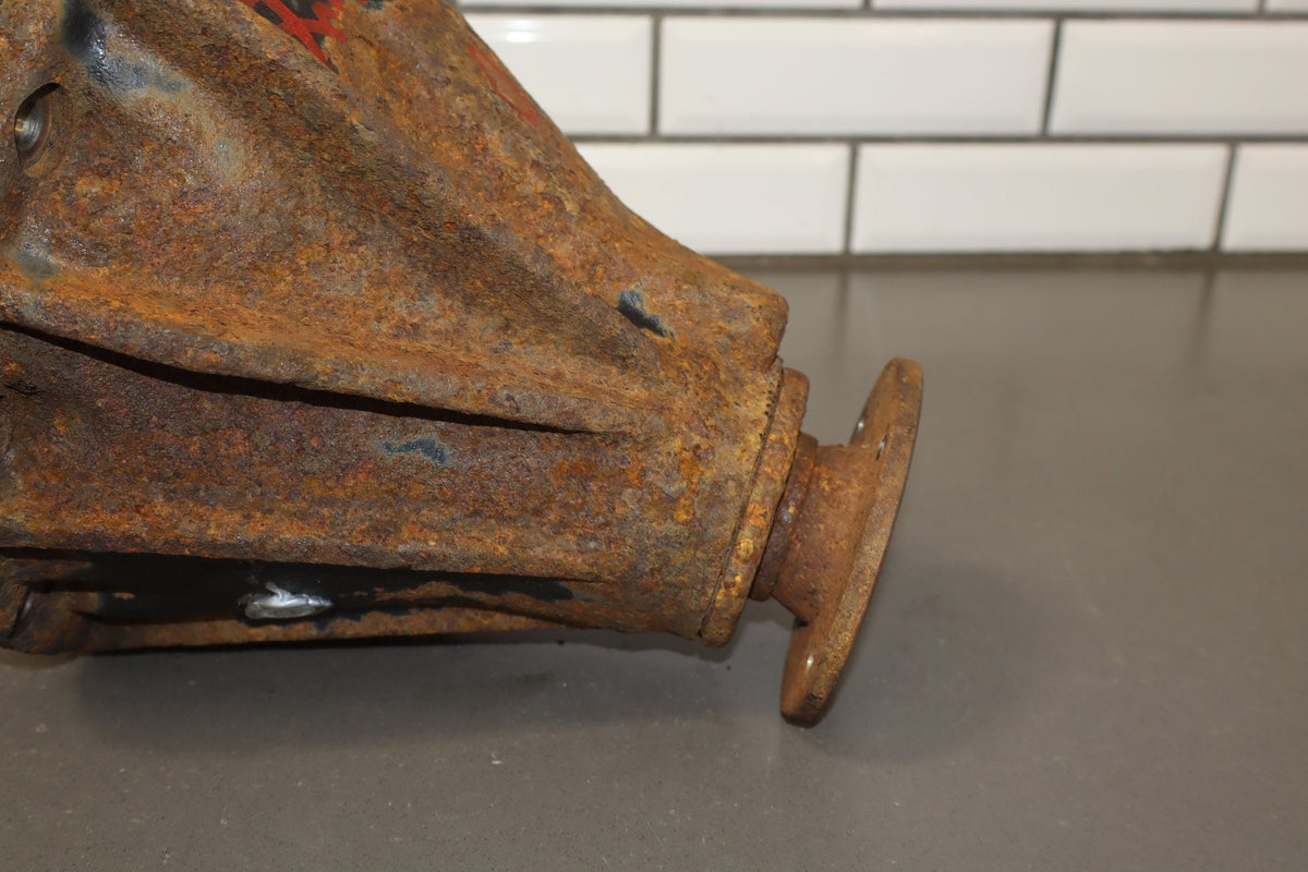 1998-2002 Toyota Land Cruiser, Lexus LX470 Rear Differential Carrier 4.30