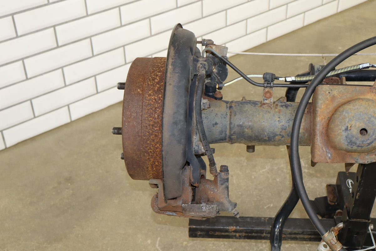 1998-2002 Toyota Land Cruiser, Lexus LX470 Rear Differential Carrier 4.30