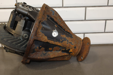 1998-2002 Toyota Land Cruiser, Lexus LX470 Rear Differential Carrier 4.30