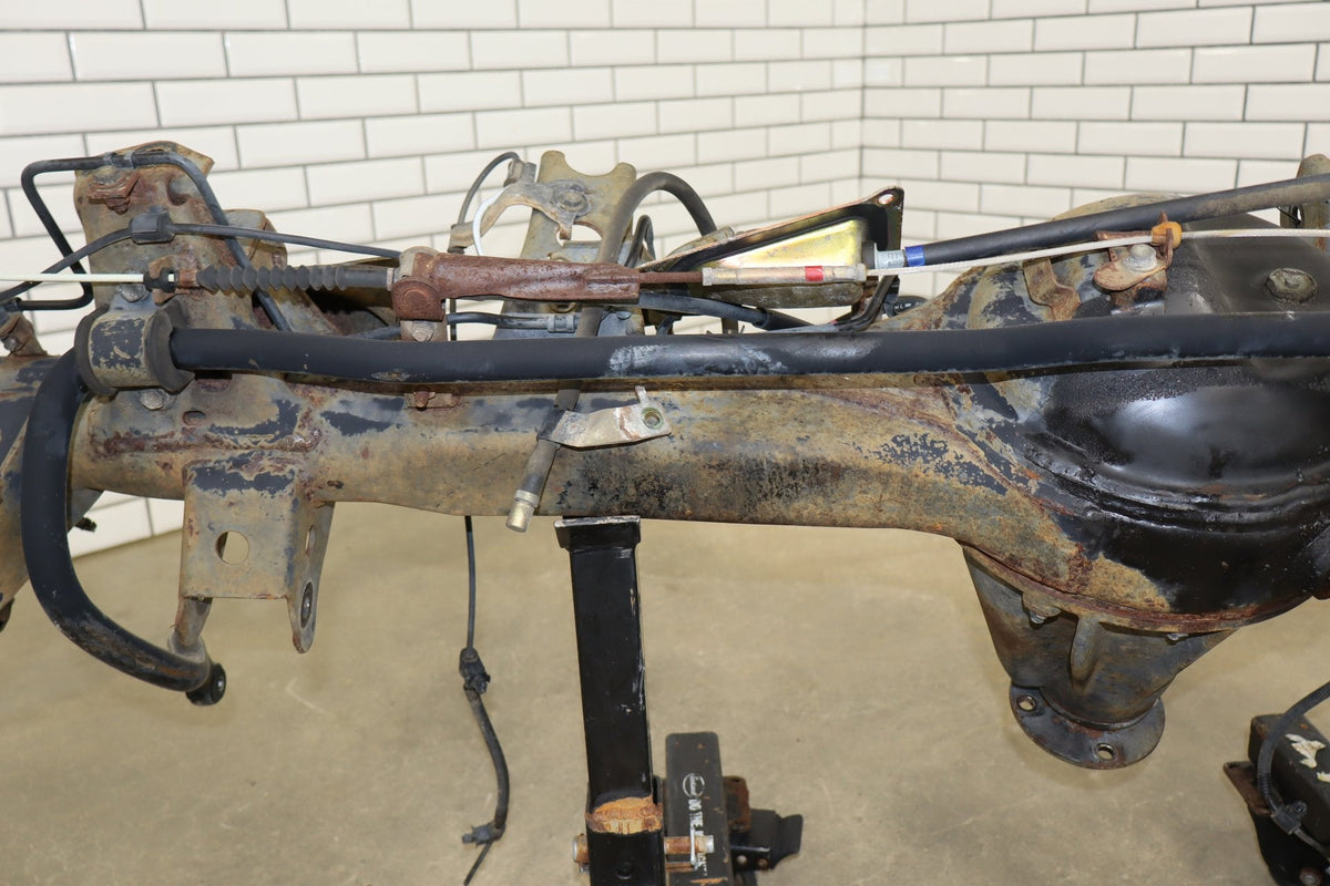 1998-2002 Toyota Land Cruiser, Lexus LX470 Rear Differential Carrier 4.30