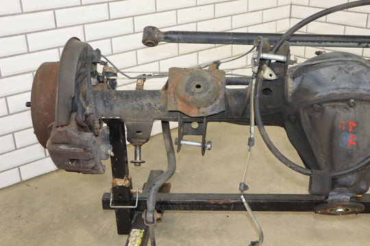1998 - 2002 Toyota Land Cruiser Rear Axle Assembly 4230260901 OEM