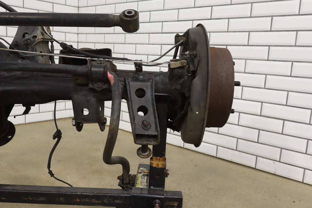 1998 - 2002 Toyota Land Cruiser Rear Axle Assembly 4230260901 OEM