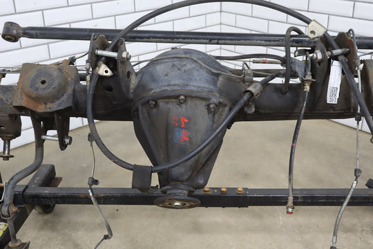 1998 - 2002 Toyota Land Cruiser Rear Axle Assembly 4230260901 OEM