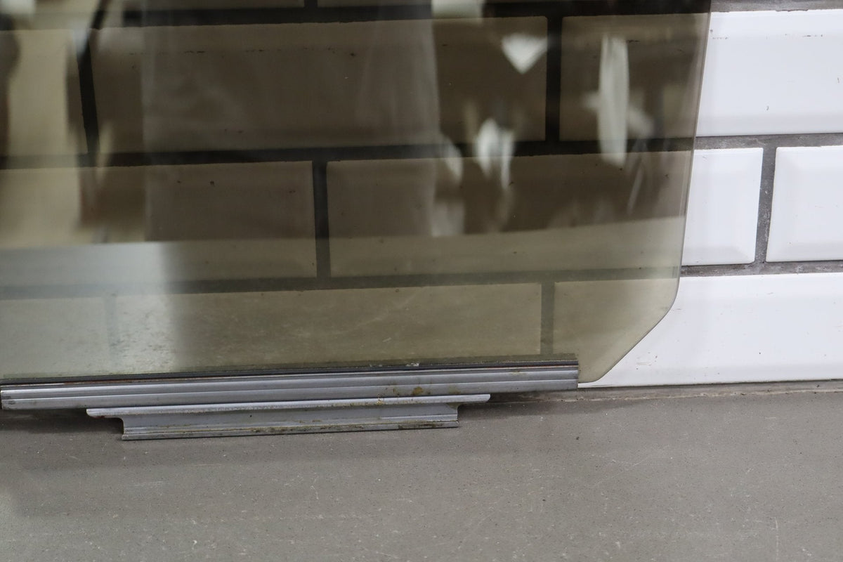 1998-2002 Toyota Land Cruiser Right Rear Door Window 6811360150 OEM