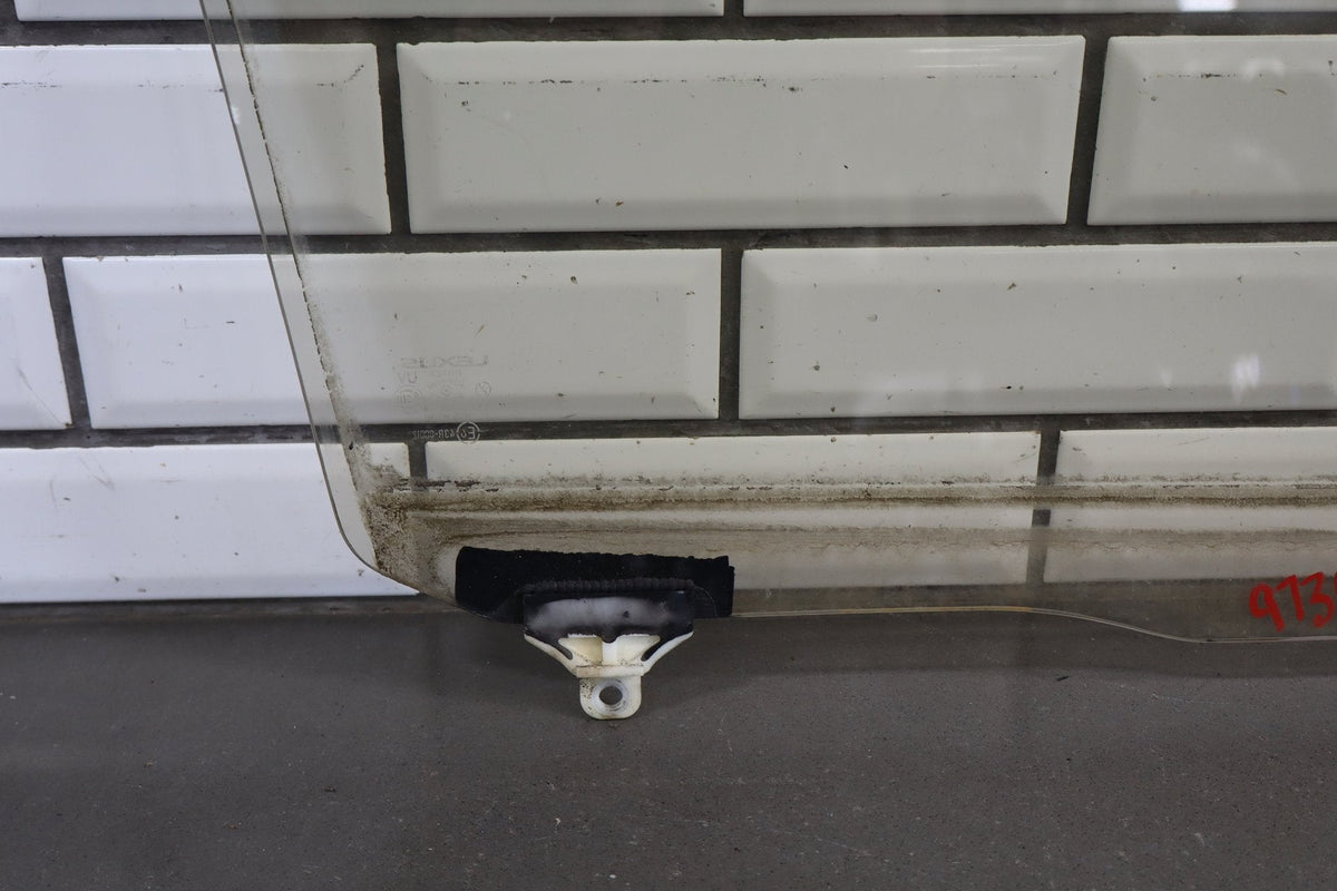 1998-2003 Lexus LX470 Left Front Door Window 6810260241 OEM