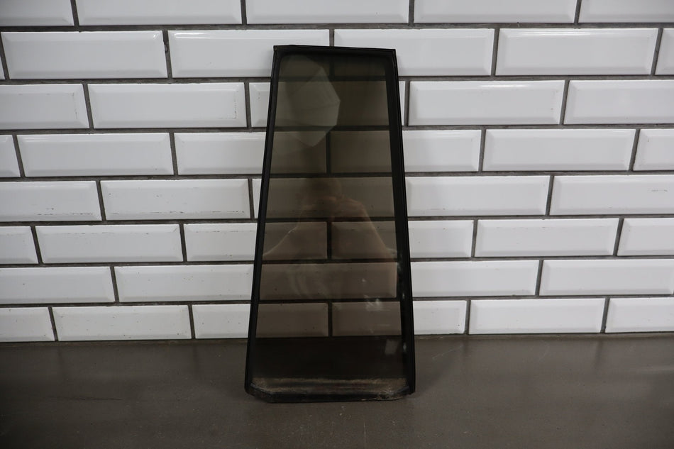 1998-2003 Lexus LX470 Left Rear Vent Window 6812460211 OEM