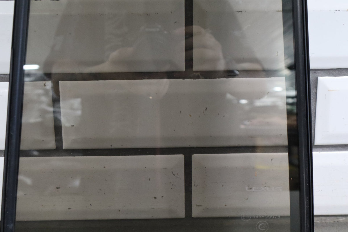 1998-2003 Lexus LX470 Left Rear Vent Window 6812460211 OEM