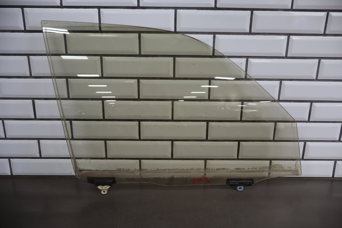 1998-2003 Lexus LX470 Right Front Door Window 6810160241