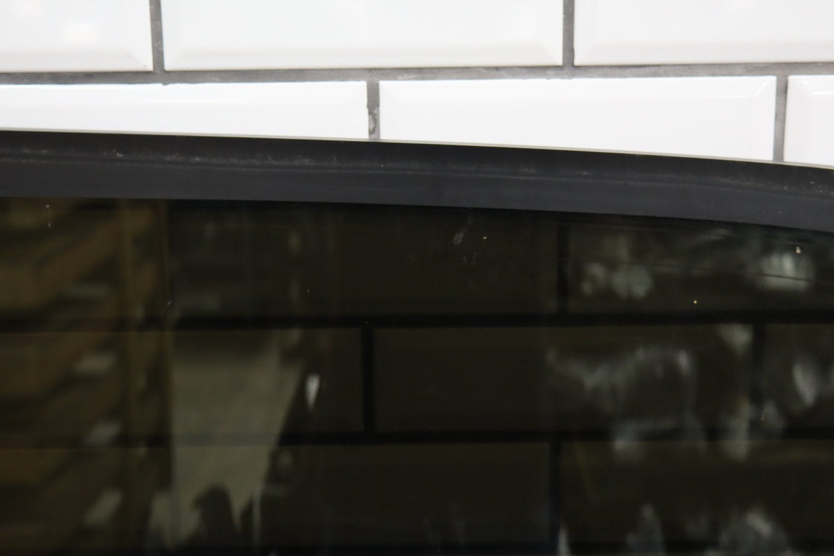 1998-2003 Lexus LX470 Right Quarter Window 6271060813
