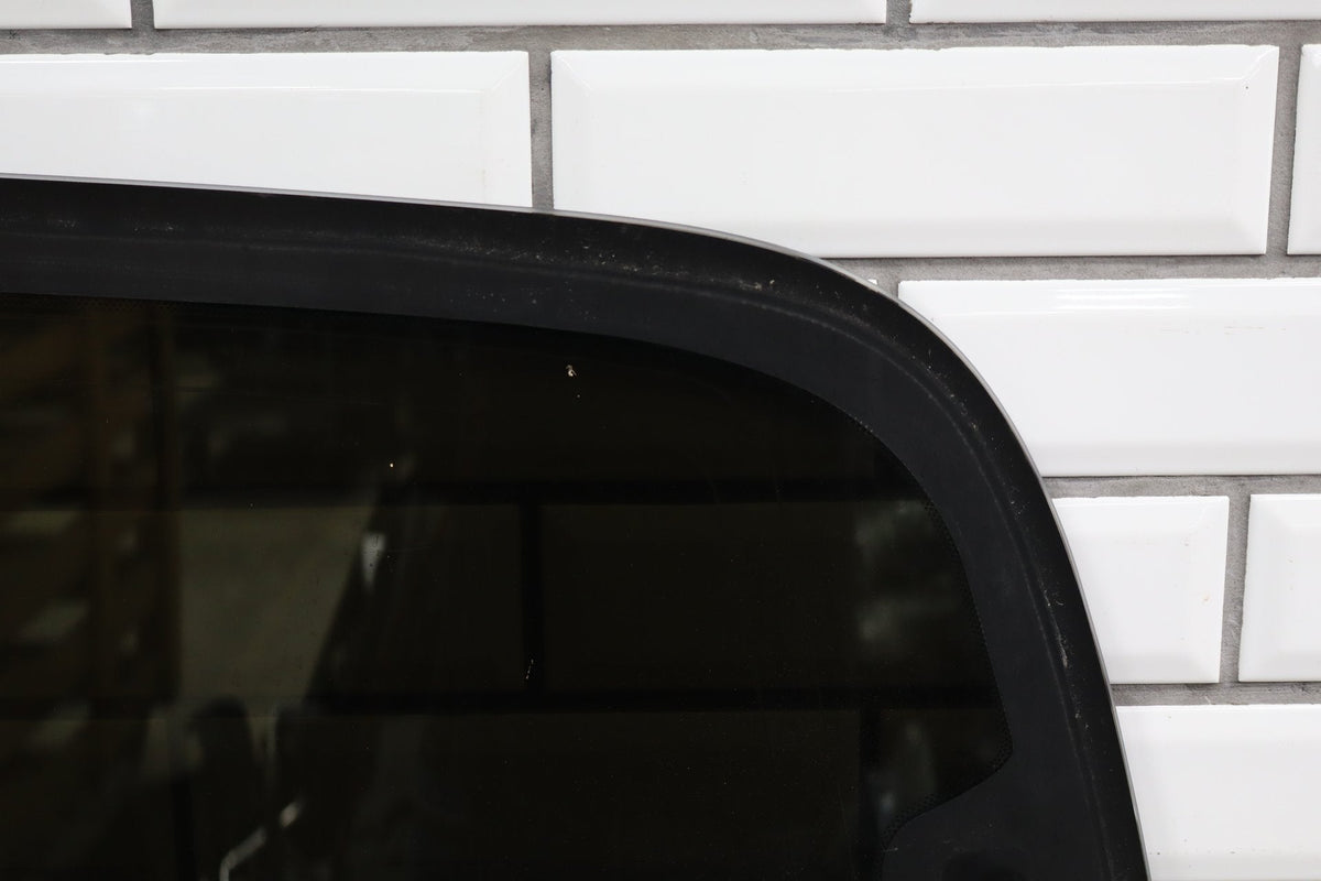 1998-2003 Lexus LX470 Right Quarter Window 6271060813