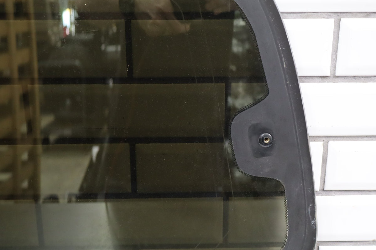 1998-2003 Lexus LX470 Right Quarter Window 6271060813