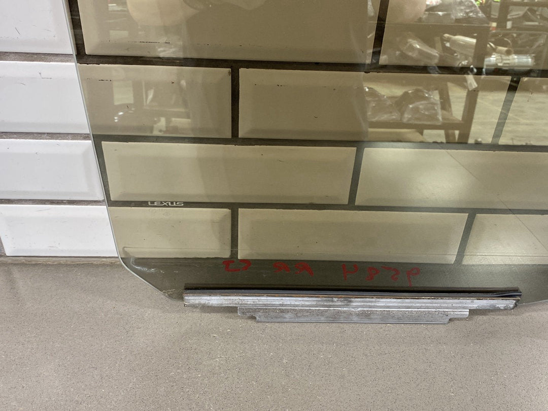 1998 - 2003 Lexus LX470 Right Rear Door Window 6811360270 OEM