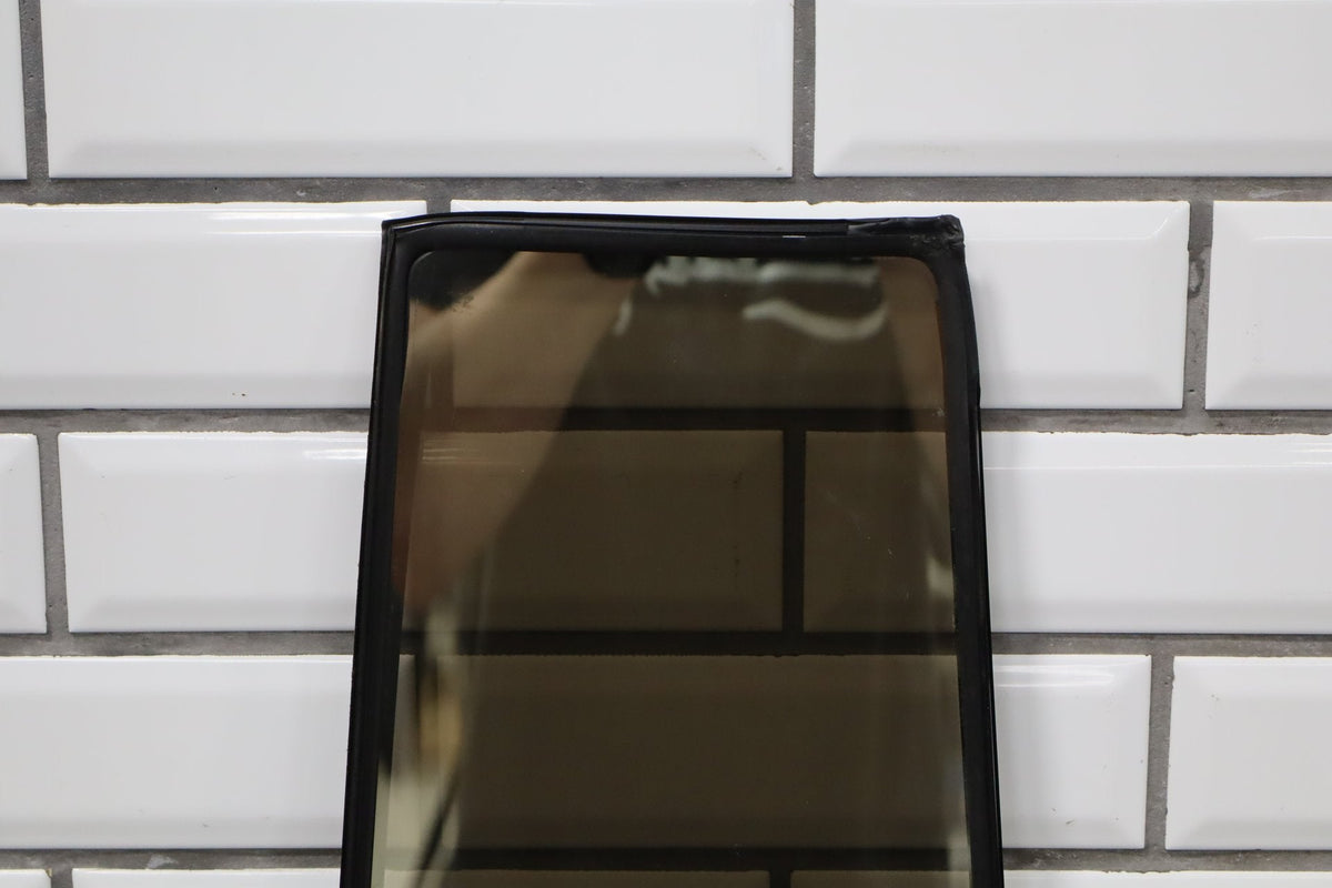 1998-2003 Lexus LX470 Right Rear Vent Window 6812360181 OEM