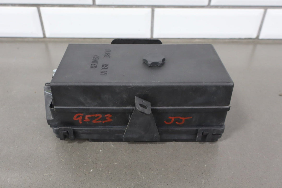 1998 - 2004 Chevrolet Corvette C5 Interior Fuse Box 12193837