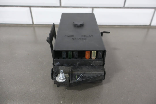 1998 - 2004 Chevrolet Corvette C5 Interior Fuse Box 12193837