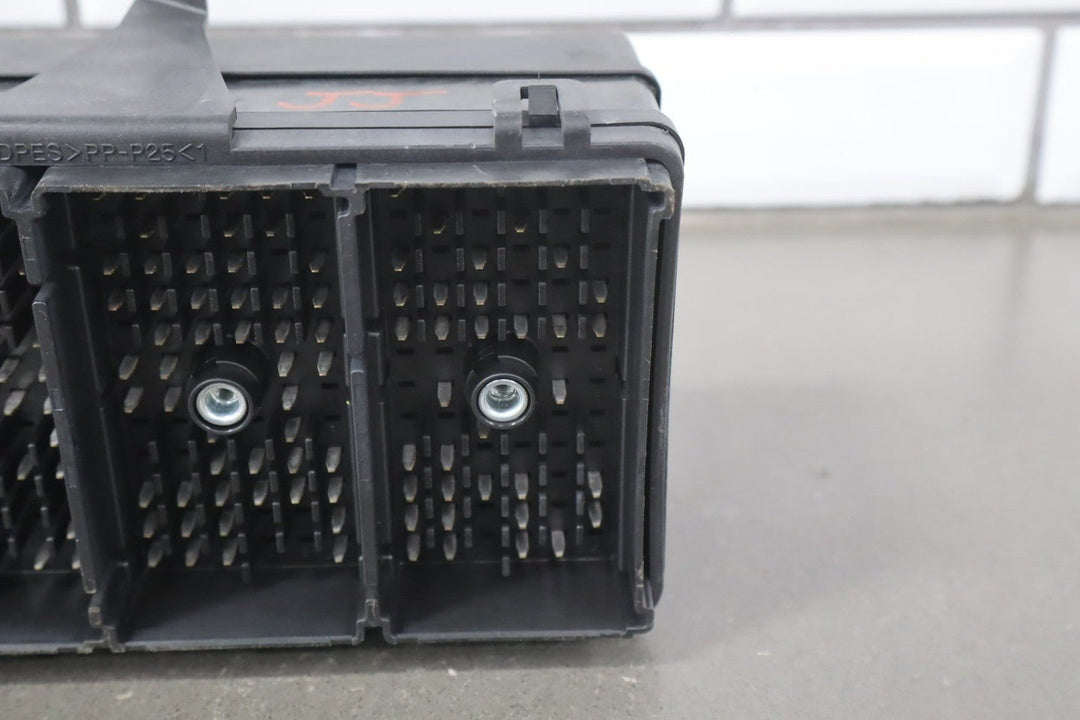 1998 - 2004 Chevrolet Corvette C5 Interior Fuse Box 12193837