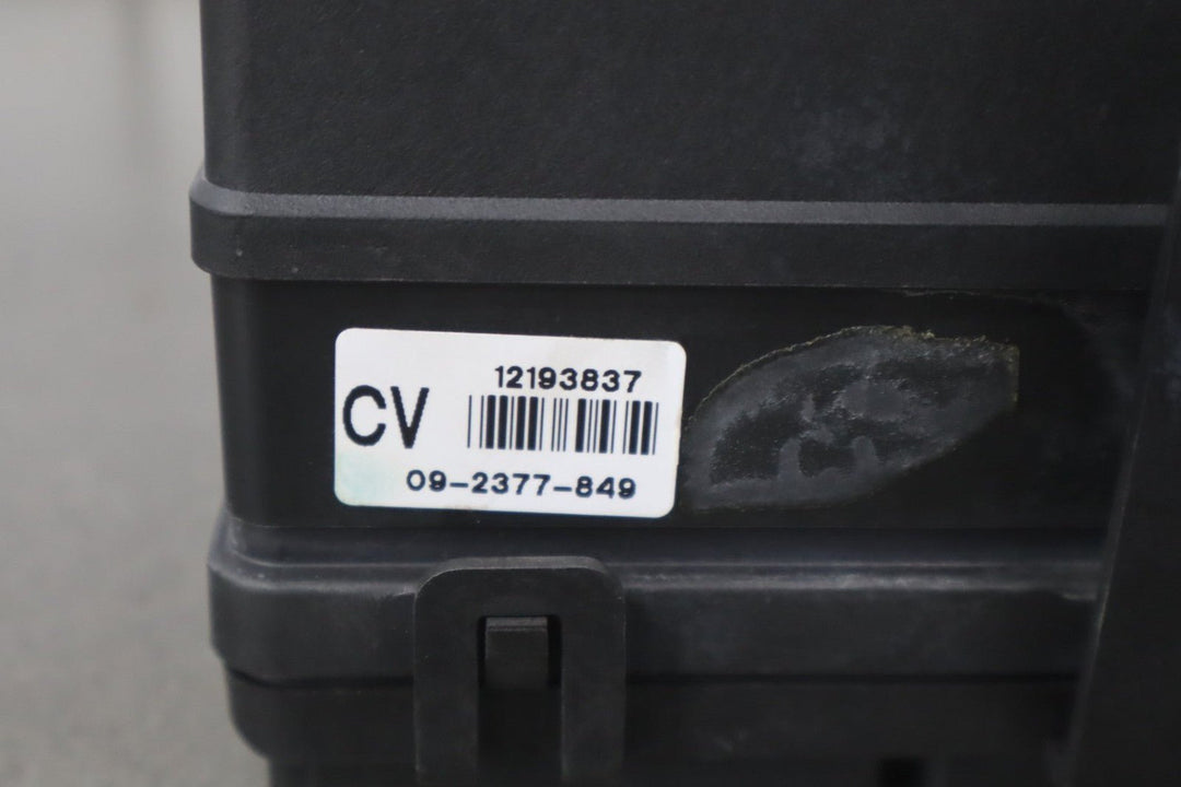 1998 - 2004 Chevrolet Corvette C5 Interior Fuse Box 12193837