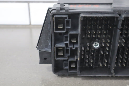 1998 - 2004 Chevrolet Corvette C5 Interior Fuse Box 12193837