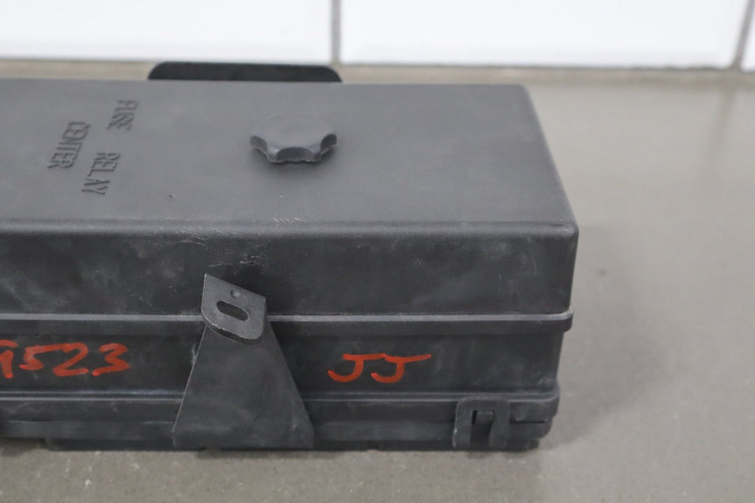 1998 - 2004 Chevrolet Corvette C5 Interior Fuse Box 12193837