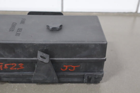 1998 - 2004 Chevrolet Corvette C5 Interior Fuse Box 12193837