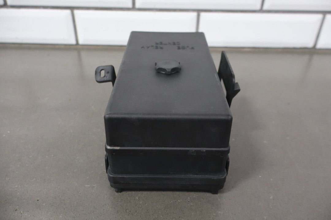 1998 - 2004 Chevrolet Corvette C5 Interior Fuse Box 12193837