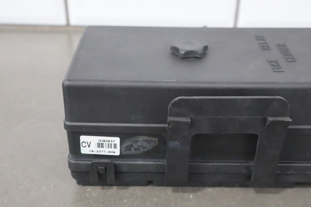 1998 - 2004 Chevrolet Corvette C5 Interior Fuse Box 12193837