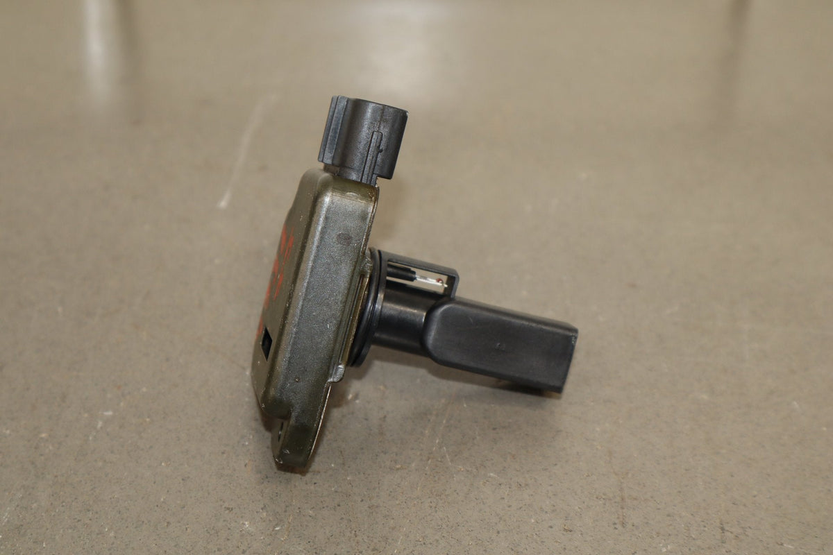 1998-2005 Lexus LX470 Air Flow Meter 2220475020 OEM