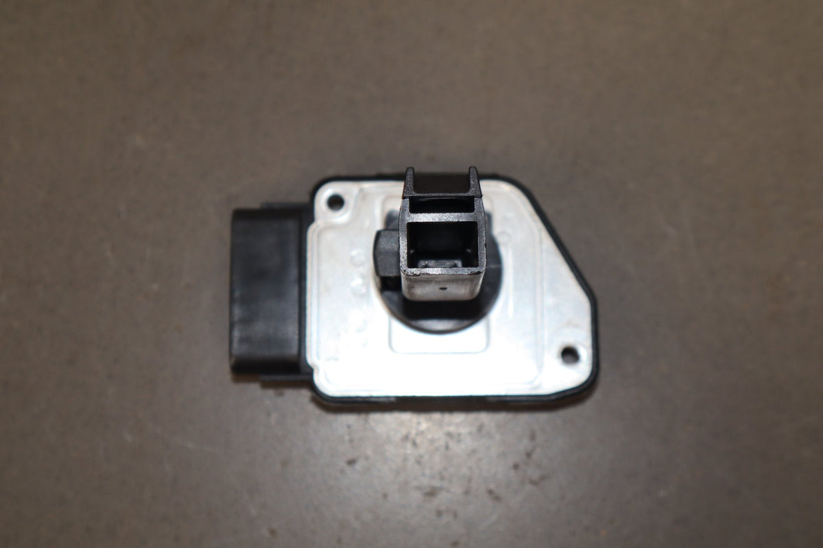1998-2005 Lexus LX470 Air Flow Meter 2220475020 OEM