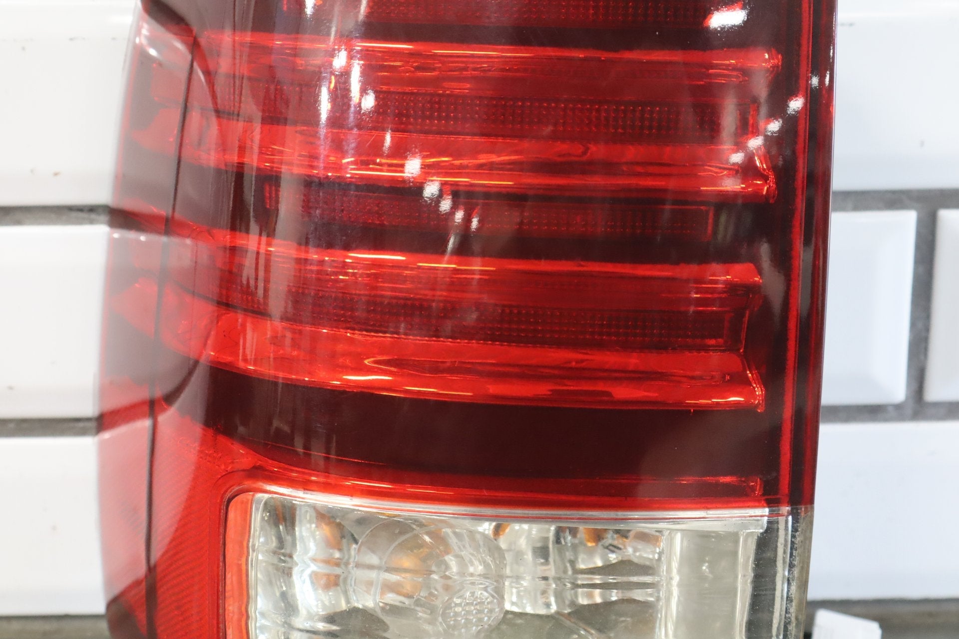 1998-2005 Lexus LX470 Outer Left Tail Light 8156060510 OEM