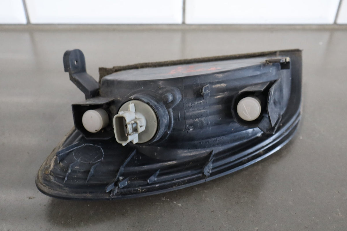 1998-2005 Toyota Land Cruiser Left Front Lamp Driver Turn Signal
