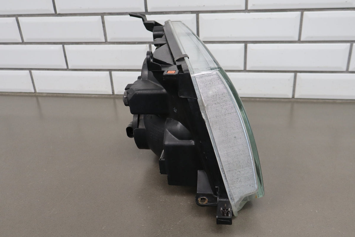 1998-2005 Toyota Land Cruiser Left Headlamp 8105060072