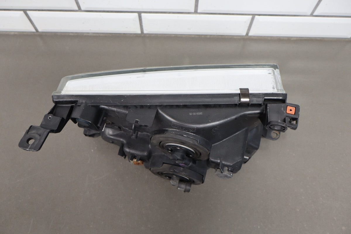 1998-2005 Toyota Land Cruiser Left Headlamp 8105060072