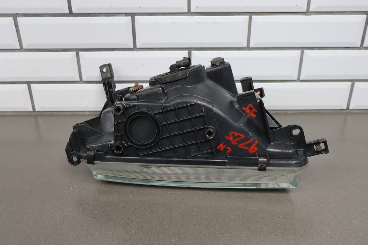 1998-2005 Toyota Land Cruiser Left Headlamp 8105060072