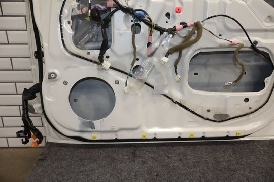 1998 - 2006 Lexus LX470 Right Front Door