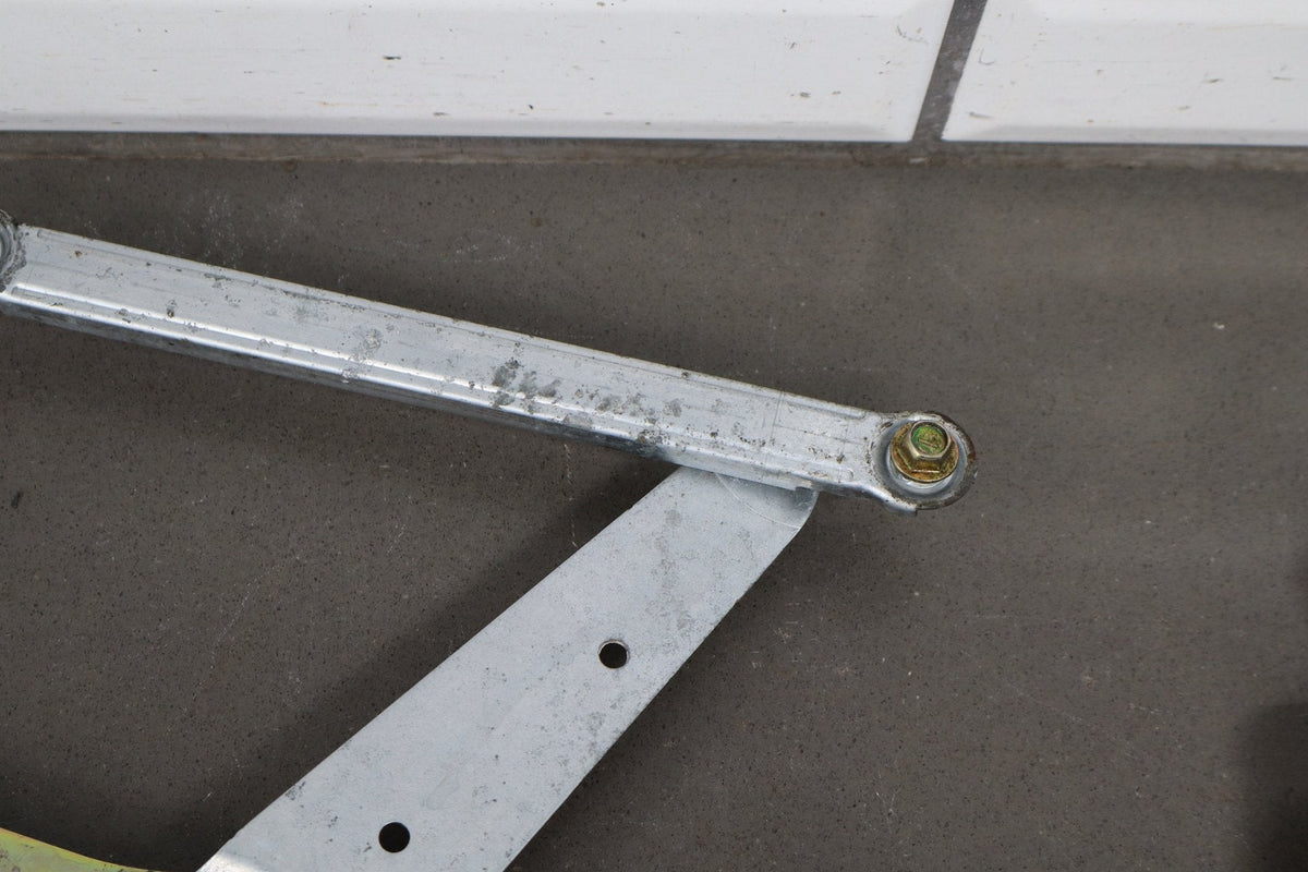 1998-2007 Lexus LX470 Left Front Door Regulator 6980260070 OEM