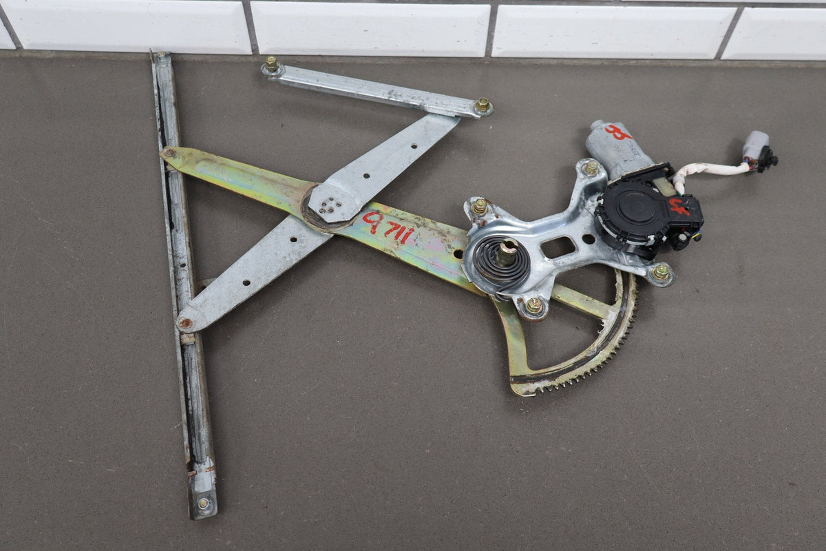 1998-2007 Lexus LX470 Left Front Door Regulator 6980260070 OEM