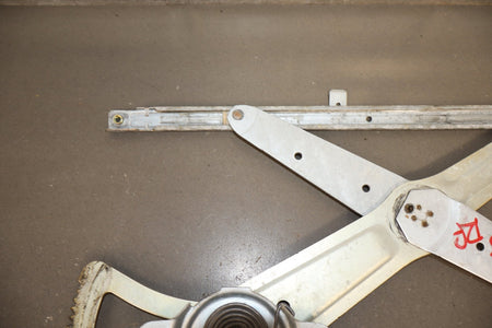 1998-2007 Lexus LX470 Right Front Door Regulator 6980160070 OEM