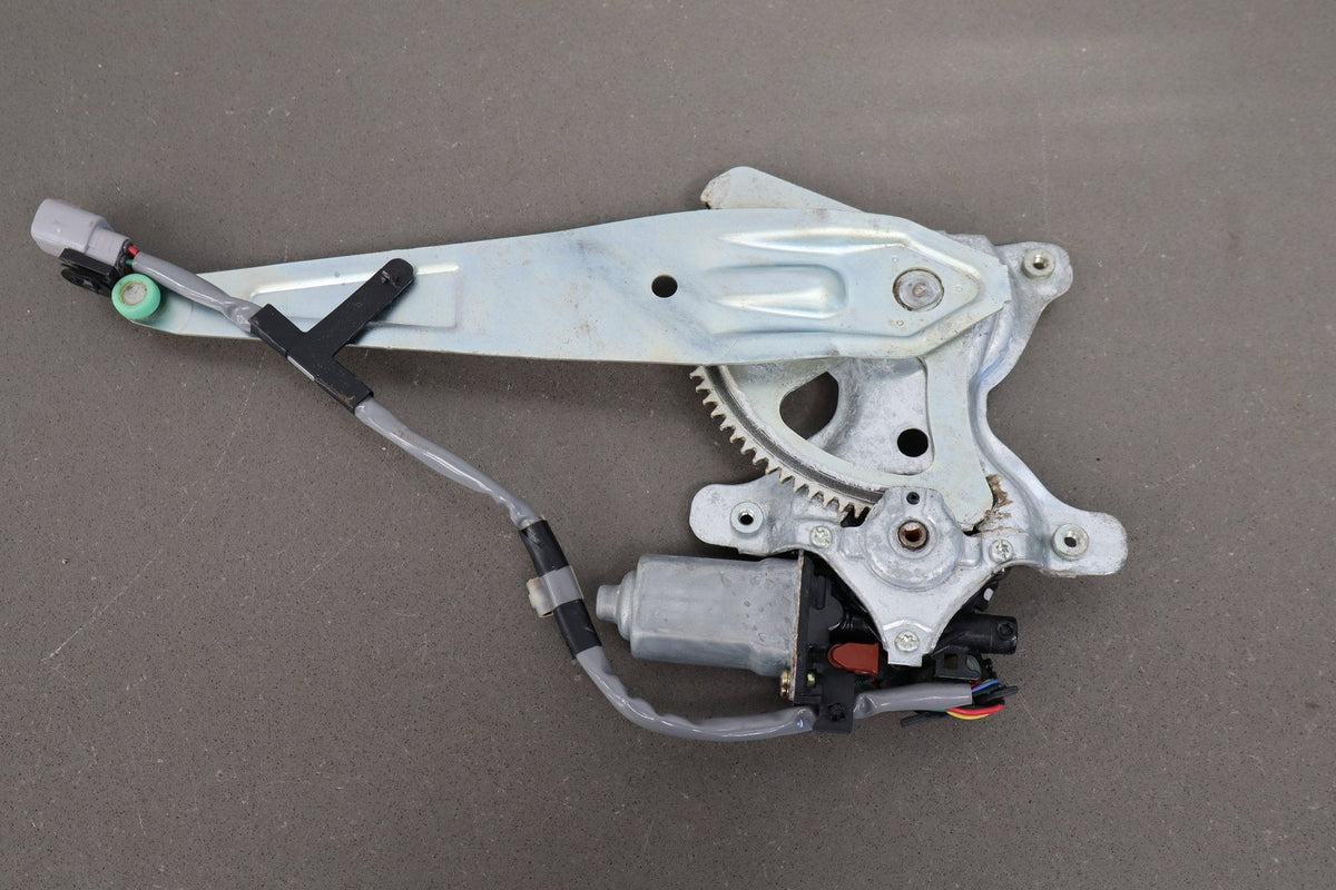 1998-2007 Lexus LX470 Right Rear Door Regulator 6980360060 OEM