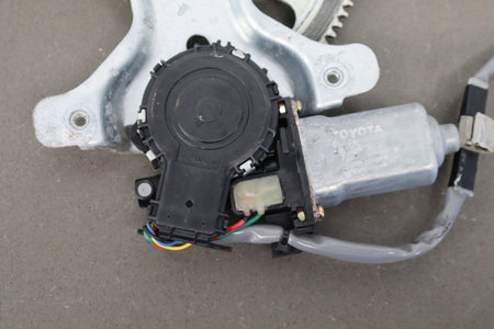 1998-2007 Lexus LX470 Right Rear Door Regulator 6980360060 OEM