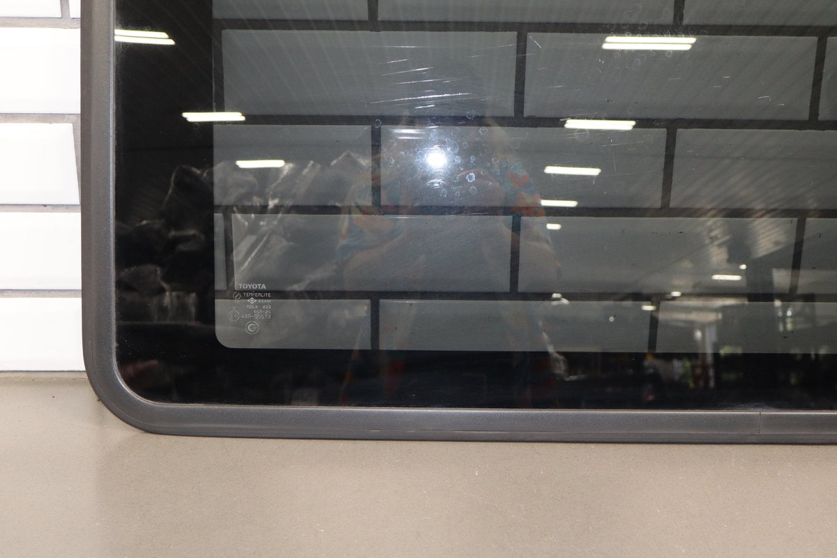 1998-2007 Lexus LX470 Roof Glass 6320160063 OEM