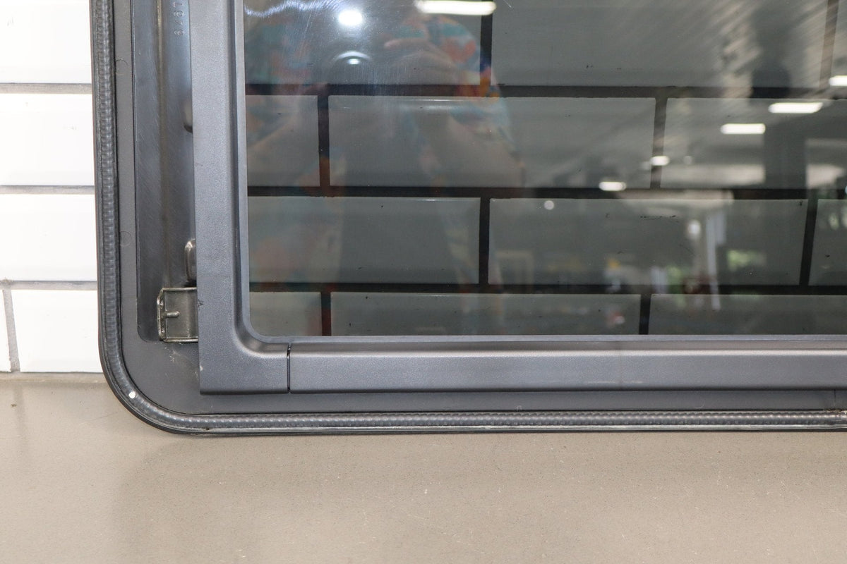 1998-2007 Lexus LX470 Roof Glass 6320160063 OEM