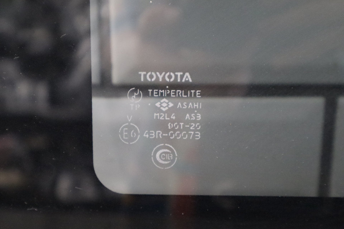 1998-2007 Lexus LX470 Roof Glass 6320160063 OEM